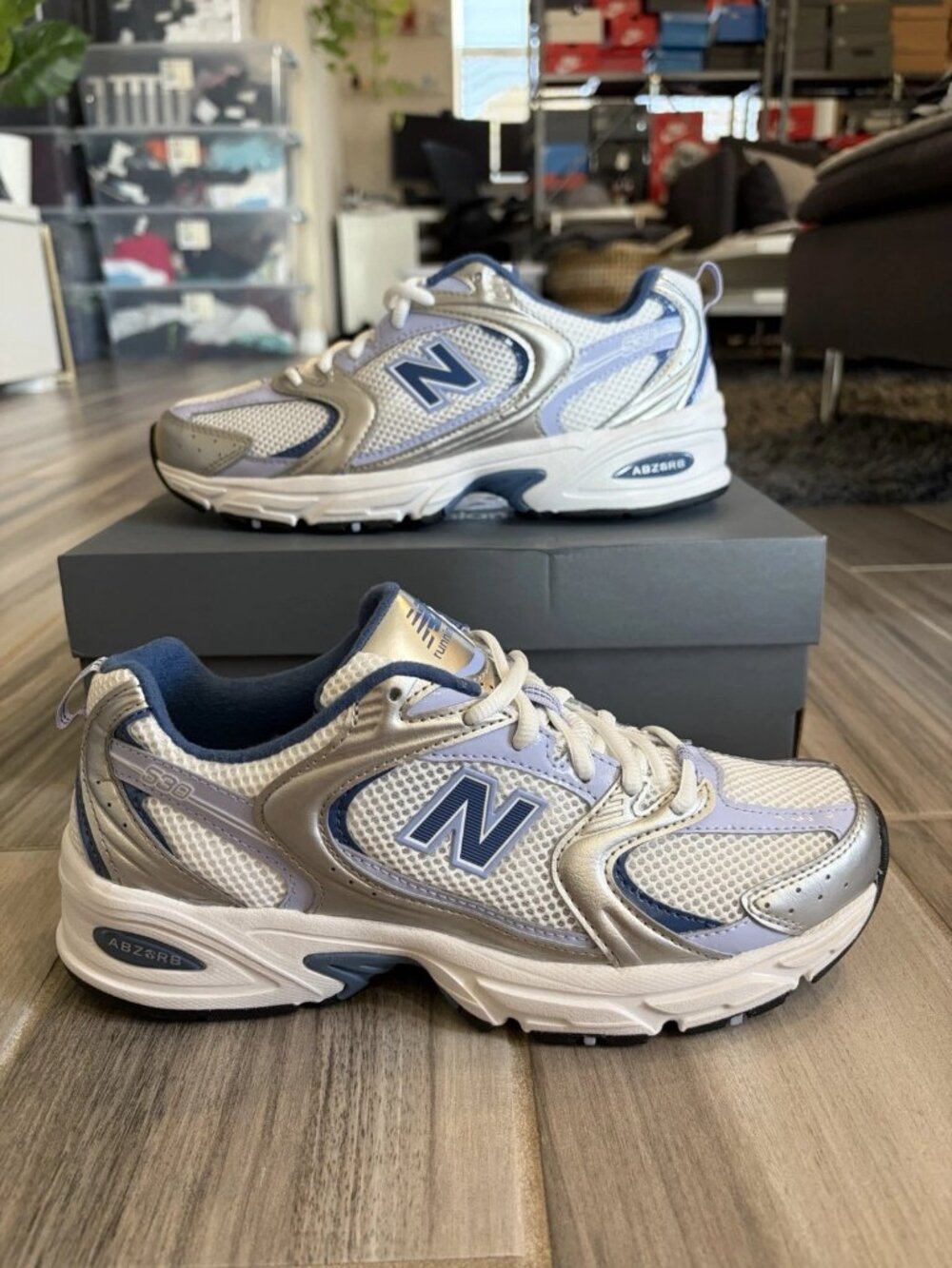 Women's New Balance 530 Shoes - Silver Metallic / Daybreak / Magic Blue U53052N
